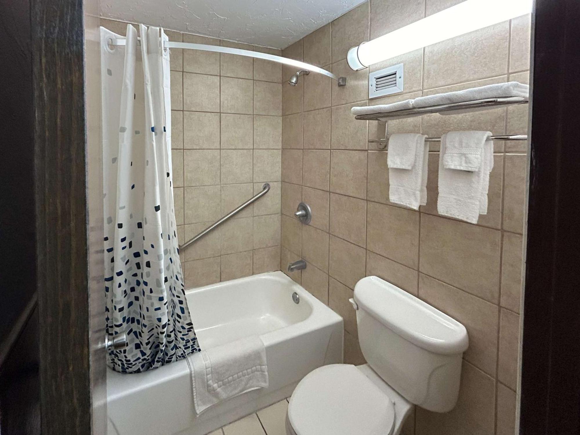 Motel 6 Ada Ok Exterior photo